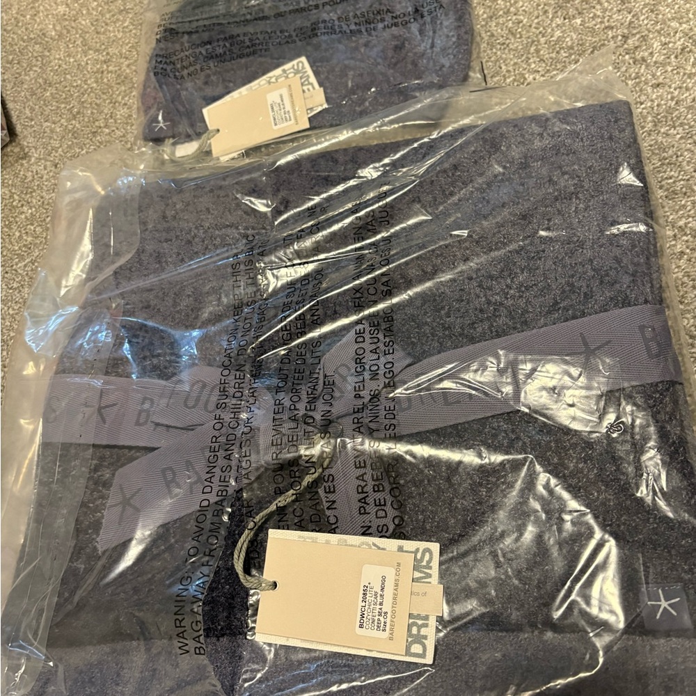 Barefoot Dreams Navy Beanie and Scarf Wrap Set - Picture 3 of 4